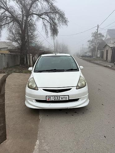 audi rs8: Honda Fit: 2002 г., 1.3 л, Автомат, Бензин, Хэтчбэк — 3