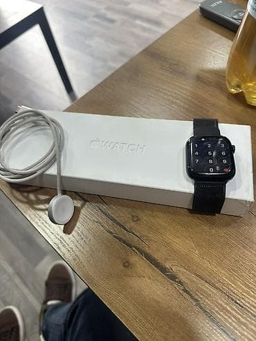 redmi 3: Apple Watch с магнитной зарядкой и металлическим миланским браслетом — 1