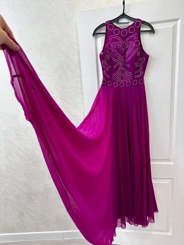 Вечернее платье! В отличном состоянии!!!