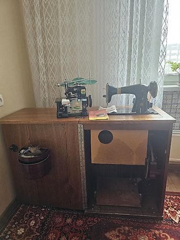 Тигүүчү машиналар: Машинка советская швейная с элекро матором оперлок бабочками 3 — 1