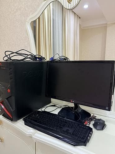 мониторы для работы: Комплект офисной мебели, Б/у, цвет - Черный — 2