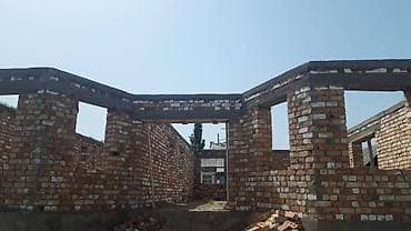 прек дом: Недостроенный одноэтажный кирпичный дом (коробка). Описание: - Стены — 2