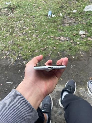 х р: IPhone Xr, Белый — 2