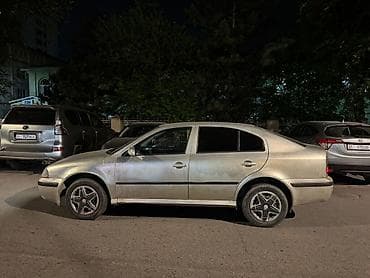 чери: Skoda Octavia: 2005 г., Седан — 3