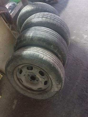 резина 15 с: Колеса в сборе 185 / 70 / R 14, Лето, Б/у, Комплект, Легковые, Железные, отверстий - 4 — 1