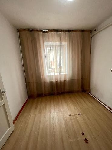 hostel osh: 30 м², 2 комнаты, Утепленный, Забор, огорожен — 4