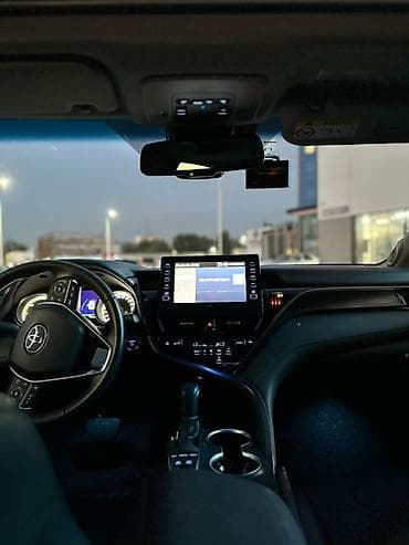 byd e2 2019: Toyota Camry: 2022 г., 2.5 л, Вариатор, Гибрид, Седан — 6