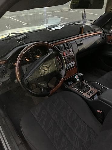 sprinter 4 4: Mercedes-Benz E-Class: 1998 г., Газ, Седан — 5