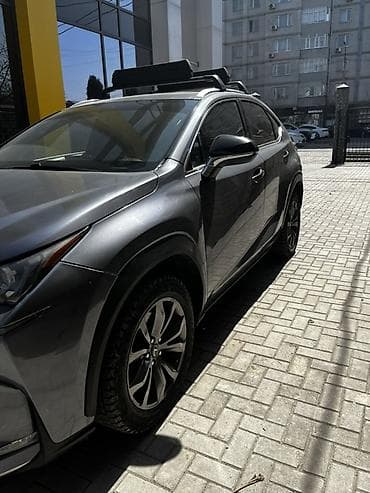 bmw x6 2025: Lexus NX: 2017 г., 2 л, Автомат, Бензин, Кроссовер — 2