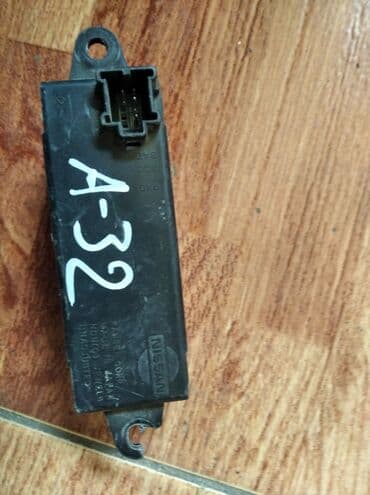 брендовые оригинальные часы: Nissan Cefiro А32 часы на переднюю панель, Ниссан Цефиро А32. Часики — 3