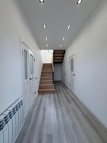 4 bedroom: Продается современный двухэтажный дом с закрытым двором. Участок: 4 — 4