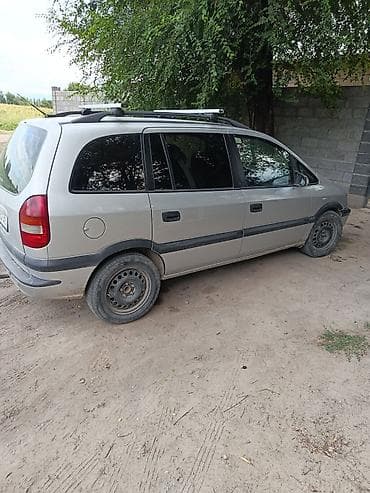 Opel Zafira: 2002 г., Универсал — 4