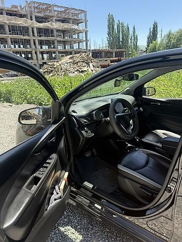 дверь передняя chevrolet onix: Chevrolet Spark: 2017 г., 1 л, Автомат, Бензин, Хэтчбэк — 10