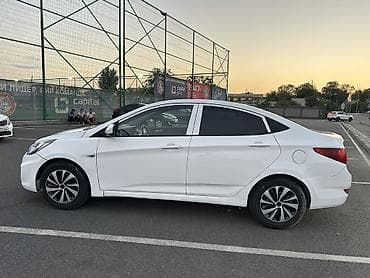 wuling mini ev: Hyundai Solaris: 2012 г., 1.6 л, Автомат, Бензин, Седан — 4