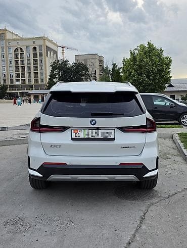 для bmw: BMW iX1: 2025 г., Автомат, Электромобиль, Кроссовер — 4