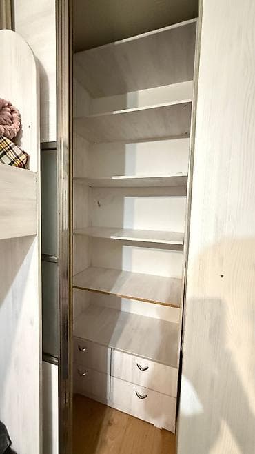flat osh: 3 комнаты, Центральная мечеть Агентство недвижимости, Только девушкам, от 1 месяца, от 3 месяцев, от 1 года, С мебелью полностью — 8