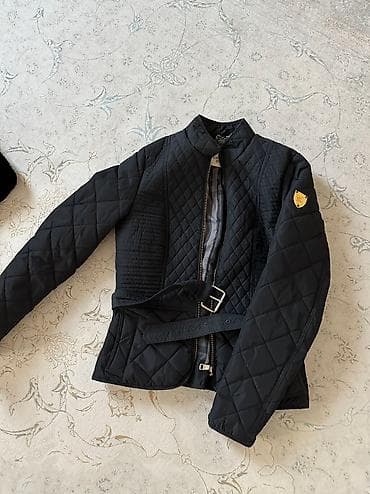 Атайын кийим: Куртка на весну. Очень классная брали за 14 тыс отдаем за 4 тыс — 4