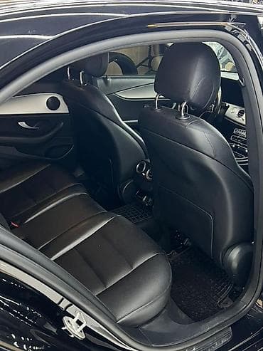 скутер с бензином: Mercedes-Benz E-Class: 2021 г., 2 л, Бензин, Седан — 4