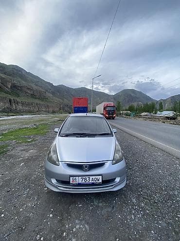 Honda Fit: 2002 г., 1.3 л, Вариатор, Бензин, Хетчбек — 6