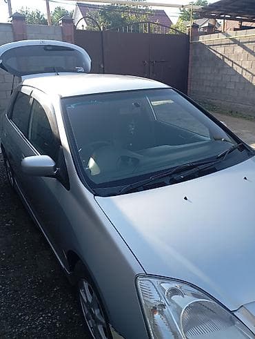 fit 2: Honda Civic: 2002 г., Хэтчбэк — 1