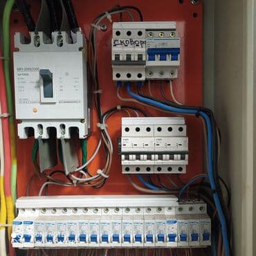цены на электромонтажные работы в бишкеке: Электрик | Демонтаж электроприборов, Монтаж видеонаблюдения, Монтаж выключателей Больше 6 лет опыта — 1