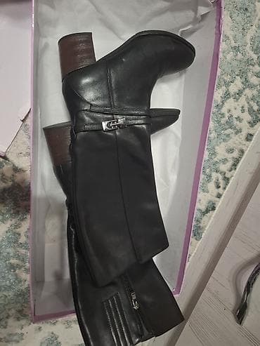 женские шубы: Женские высокие сапоги, цвет черный. - Материал верха: кожа — 1