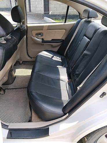 Унаа: Hyundai Elantra: 2005 г., 1.6 л, Кол менен иштөөчү, Бензин, Седан — 10
