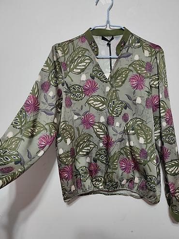 Турецкая блузка. Кофта.новый товар . Привезено с Анталии. Отличное at lalafo.kg Турецкая блузка. Кофта.новый товар . Привезено с Анталии. Отличное