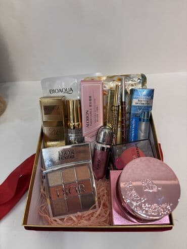 Подарочные наборы косметики для ухода и макияжа Вариант 1 (розовый