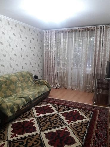 аренда квартиры на долгий срок: 1 комната, С мебелью частично — 3