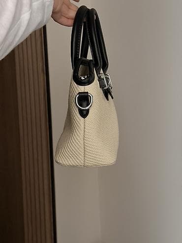 givenchy very irresistible: Сумка-тоут в хорошем состоянии - Материал: плотный светлый текстиль — 2