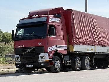 кроне: Тягач, Volvo, 1999 г., Тентованный — 3
