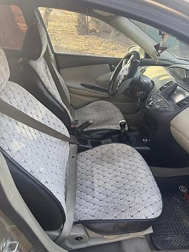 продам буханку: Nissan Primera: 2003 г., Хэтчбэк — 6