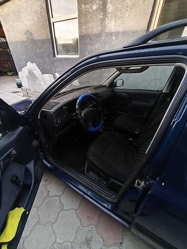 mazda 2005: Volkswagen Golf: 1995 г., Механика, Универсал — 4