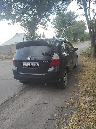 Транспорт: Honda Jazz: 2005 г., 1.5 л, Механика, Бензин, Хэтчбэк — 4