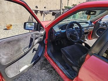 120 prado: Opel Astra: 1992 г., 1.6 л, Механика, Бензин, Хэтчбэк — 7