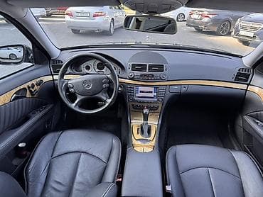 2008: Mercedes-Benz E-Class: 2008 г., 3.5 л, Автомат, Бензин, Седан — 4