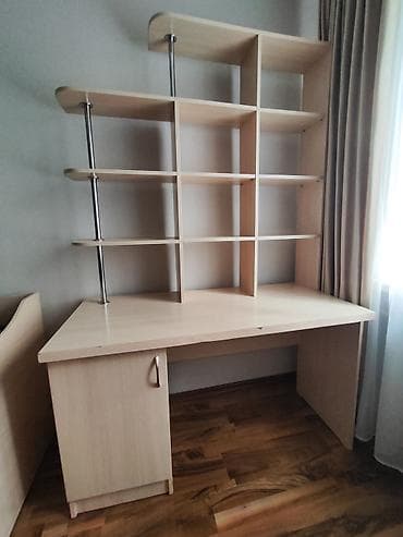 Компьютерный стол, Б/у, С полками at lalafo.kg Компьютерный стол, Б/у, С полками