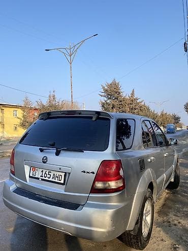 авто рам: Внедорожник 4x4, серебристый кузов. Кузов и экстерьер: - Классический — 7