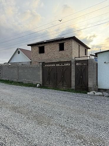 кирпичный дом: 4 соток, Для строительства, Красная книга — 1