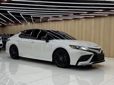 таета ноах: Toyota Camry: 2022 г., 2.5 л, Автомат, Гибрид, Седан — 2