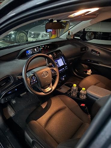 Унаа: Toyota Prius: 2019 г., 1.8 л, Гибрид, Хетчбек — 9