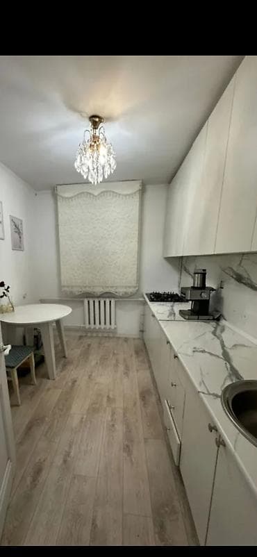 квартира ош суточный: 55 м², 3 комнаты, Забор, огорожен — 2