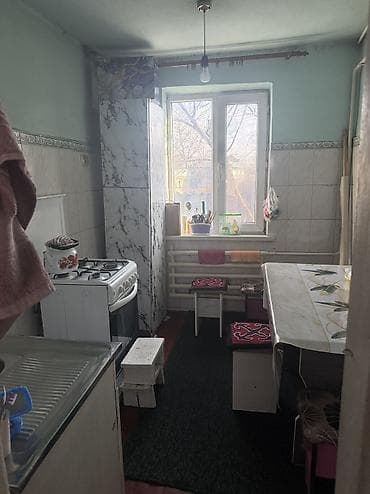 кызыл кия кыз: Уй сатылат.107 м2. 7 сотка — 10