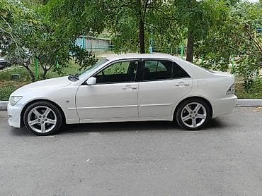 Продажа авто: Toyota Altezza: 2002 г., 2 л, Автомат, Газ, Седан — 7