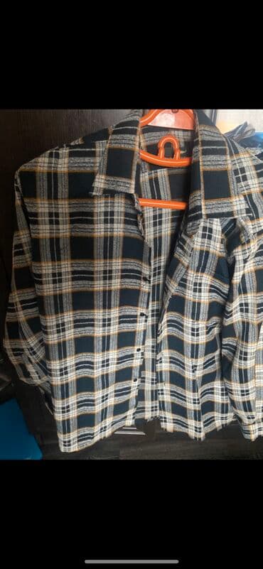 брендовая мужская одежда по низким ценам: Рубашка мужской 
Сост отл любое из них по 250с м40,42разм — 12