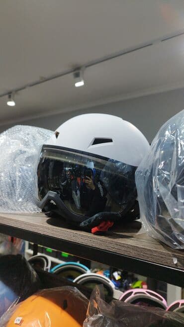 Шлем для лыж