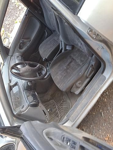 Mazda Cronos: 1991 г., 2 л, Механика, Бензин — 5
