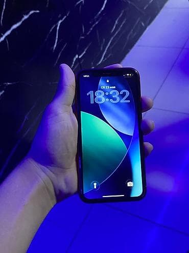samsung a32: IPhone 11, Красный — 2