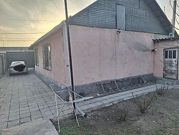 Продажа домов: 🏡 **Продаётся дом с удобствами в Бишкеке** 📍 Район: ж/м Колмо 🛏️ — 4